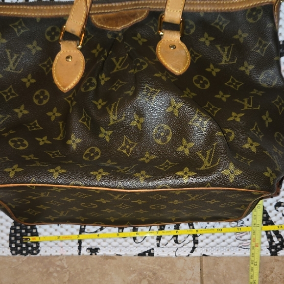 Louis Vuitton Signature Shoulder Bag in Dark Brown and Tan - Picture 13 of 15